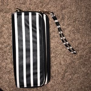 Non - name brand wallet